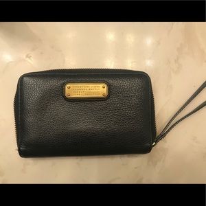 Black Marc Jacobs Leather wristlet